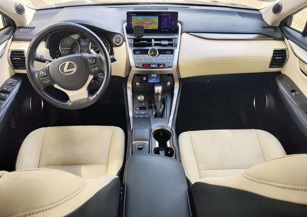 Lexus NX cena 129900 przebieg: 71396, rok produkcji 2017 z Czerwieńsk małe 436